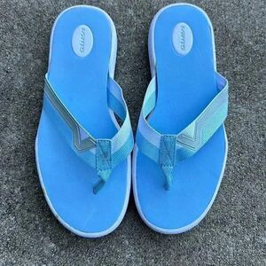Vans Sandals Blue Women’s Size 7